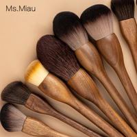 High Quality Thick Bristles Soft Skin Friendly Walnut Wood Makeup Brush Set